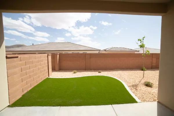 Hurricane, UT 84737,3089 W 550 N