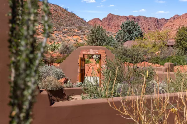 Ivins, UT 84738,911 W Roadrunner CT