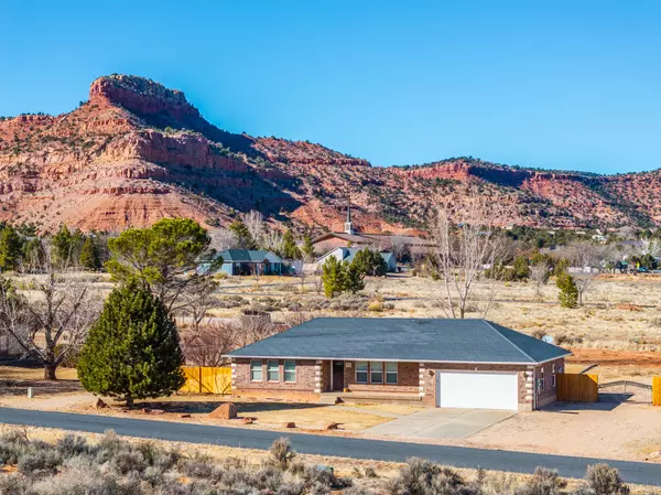 690 W Chamberlain DR, Kanab, UT 84741