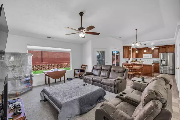 Ivins, UT 84738,339 E 60 S