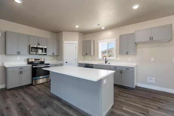 Big Water, UT 84741,1140 S Independence Way