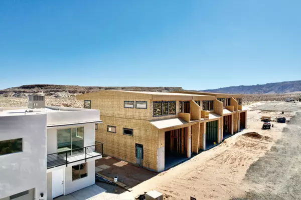 Big Water, UT 84741,1330 E Lone Rock View