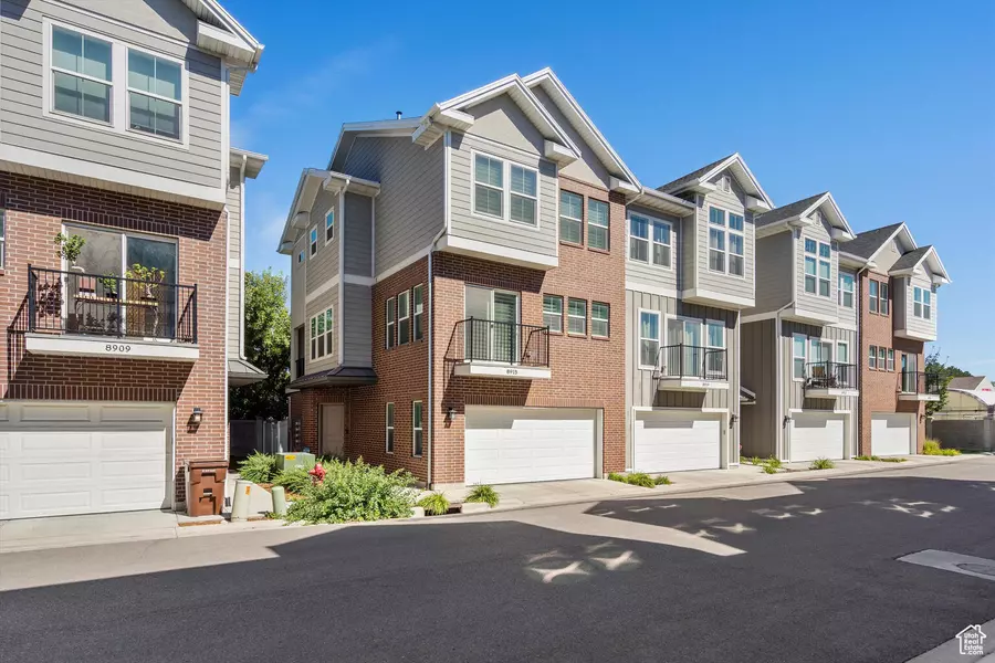 8915 S 660 E  #103, Sandy, UT 84070