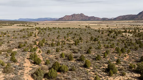 Apple Valley, UT 84737,1371 1600