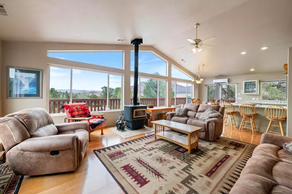 Apple Valley, UT 84737,635 N Cougar LN