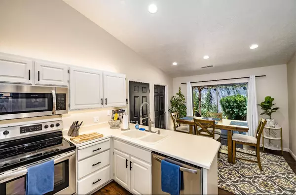 St George, UT 84770,567 N RIDGE VIEW