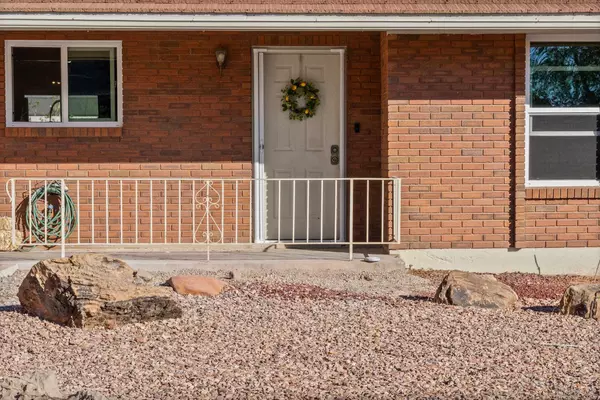 St George, UT 84790,1400 La Sal CIR