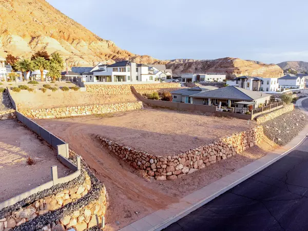 Washington, UT 84780,927 S Seminole Way #312