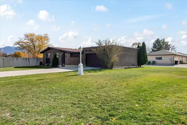 West Jordan, UT 84088,2883 W Janalee DR