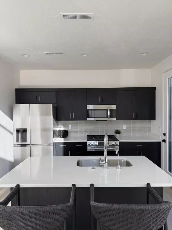 St George, UT 84790,544 W OLIVE LN