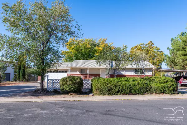 La Verkin, UT 84745,385 N 100 E