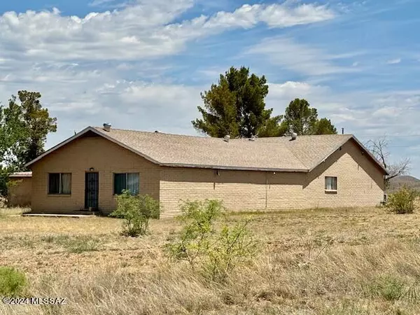 Pearce, AZ 85625,13385 S Dos Cabezas Road