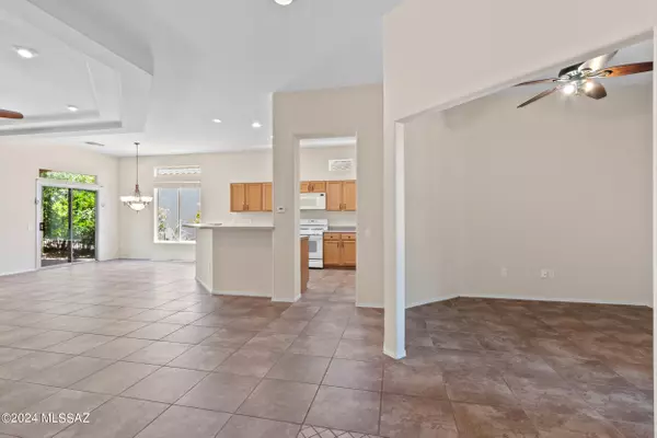 Marana, AZ 85658,13724 N Wild Hazel Lane