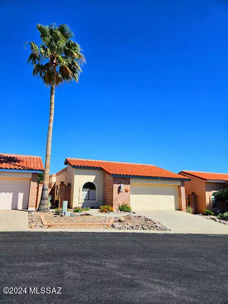 1672 W Vuelta Salvatierra, Green Valley, AZ 85622