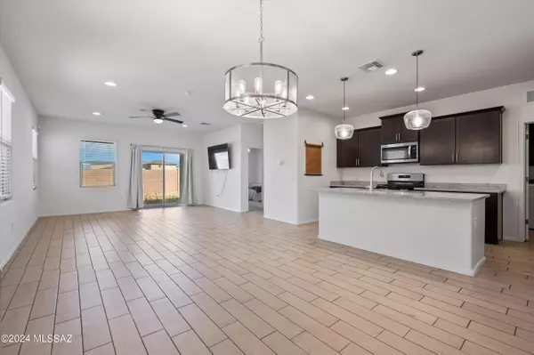 Tucson, AZ 85757,7781 S Candlepine Drive