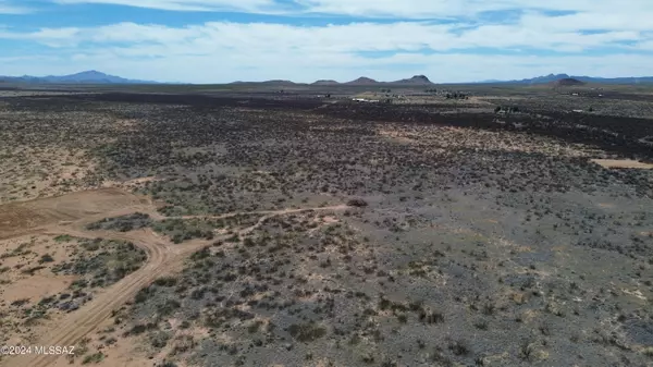 Pearce, AZ 85625,10.03 Acre E White Tail Road #28