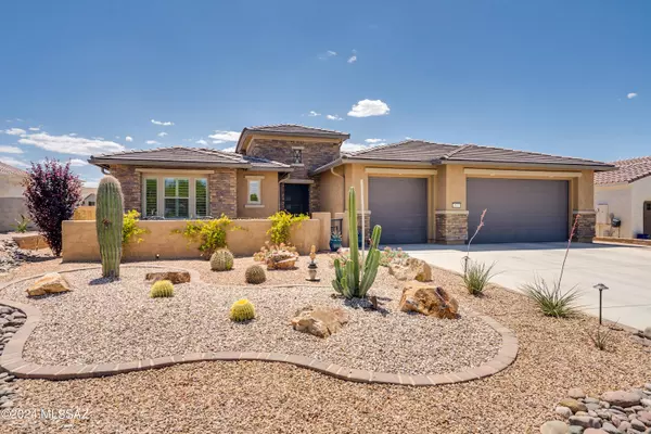 567 N Keyes Road, Green Valley, AZ 85614