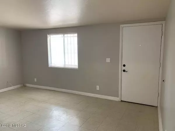 Tucson, AZ 85705,344 E Yavapai  #1102