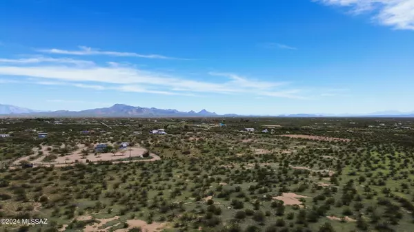 Marana, AZ 85653,207acres W Manville Road #-