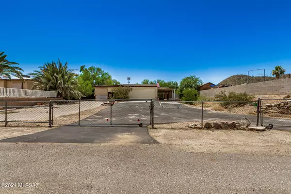 Tucson, AZ 85746,1911 W Irvington Place