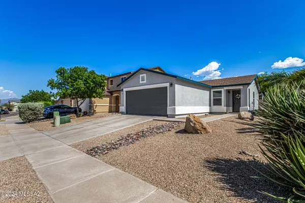 Sahuarita, AZ 85629,1097 W Camino Luna Llena