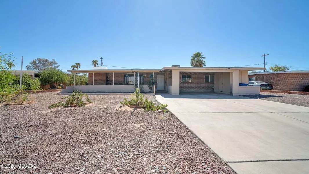 7010 E Calle Betelgeux, Tucson, AZ 85710