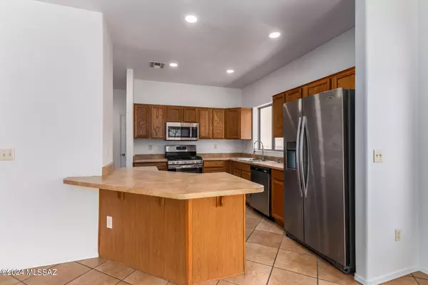 Sahuarita, AZ 85629,368 E Camino Limon Verde