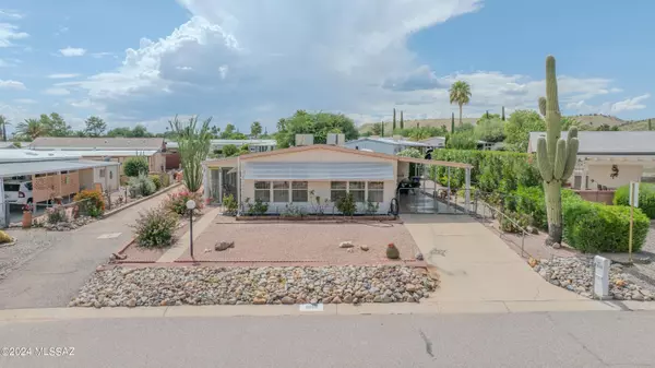 1815 N La Canoa, Green Valley, AZ 85614