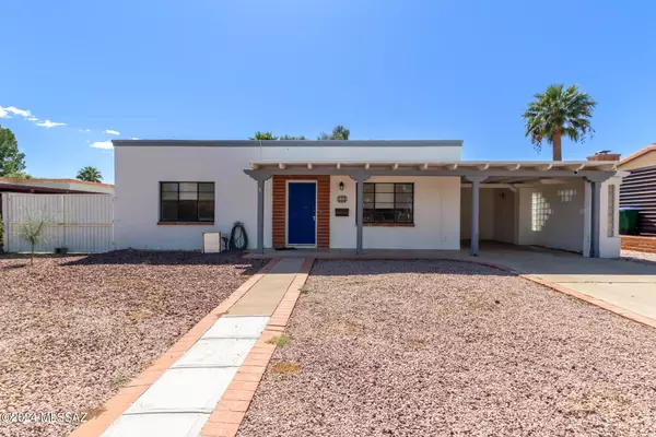 112 E Los Arcos, Green Valley, AZ 85614