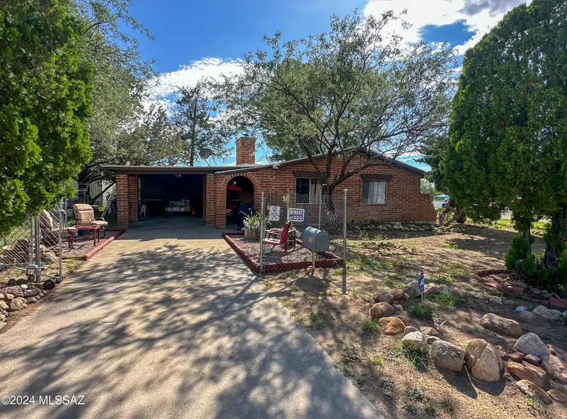 517 Kino Springs Drive, Nogales, AZ 85621