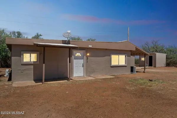 329 E Old Church Road, Huachuca City, AZ 85616