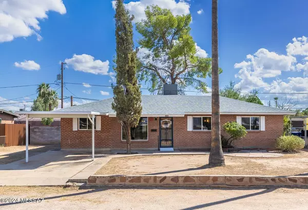 6326 E Calle Bellatrix, Tucson, AZ 85710