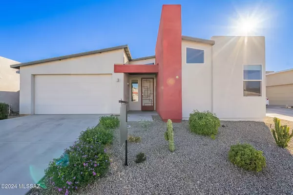 7518 E Chalkboard Court, Tucson, AZ 85715