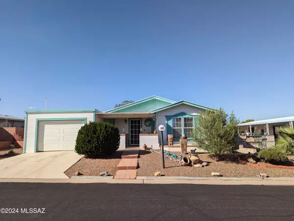 242 W Pinon Drive, Green Valley, AZ 85614