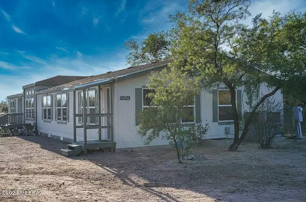 543 S Prickly Pear Avenue, Benson, AZ 85602