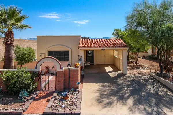 2811 S Camino Godoy, Green Valley, AZ 85622