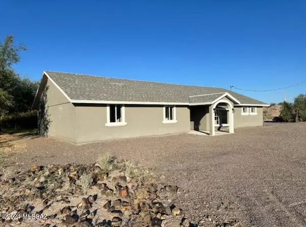 Safford, AZ 85546,562 W Mikes Place