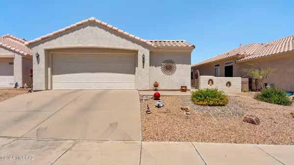 286 W Continental Vista Place, Green Valley, AZ 85614