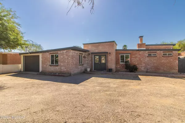 2932 E 18th Street, Tucson, AZ 85716