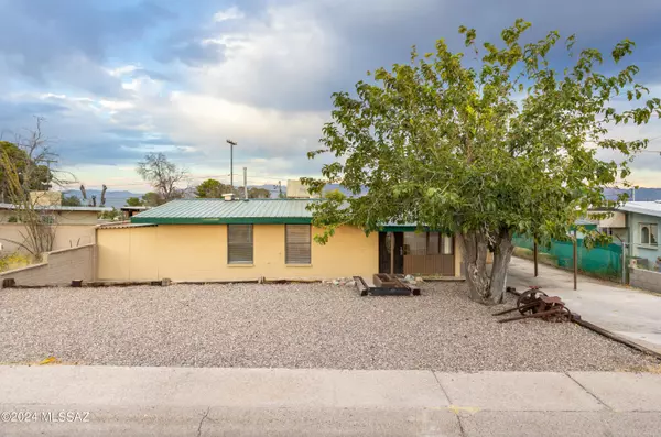 1023 W 3rd Avenue, San Manuel, AZ 85631