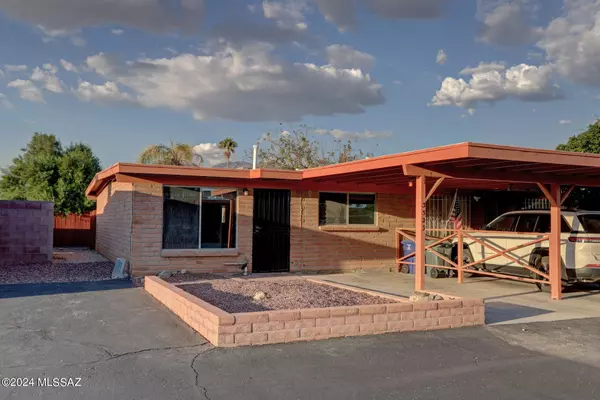 3329 E Navajo Place, Tucson, AZ 85716