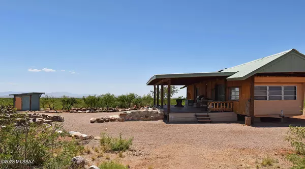 Pearce, AZ 85625,60 AC S Cross Creek Road #4