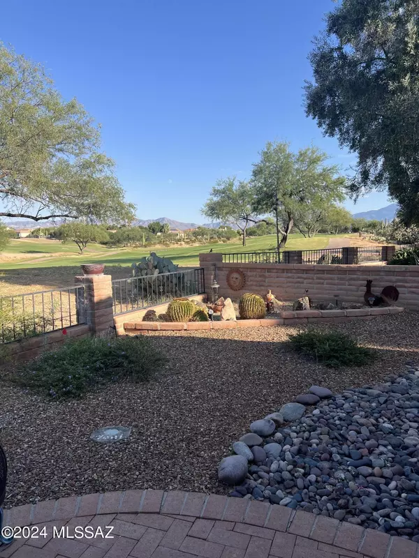 Green Valley, AZ 85614,1580 N Sage Sparrow Road