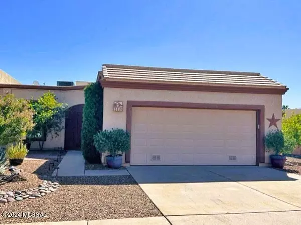 2459 S Orchard View Drive, Green Valley, AZ 85614