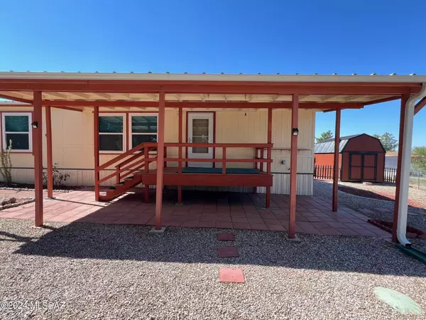 Benson, AZ 85602,3182 W Robin Road