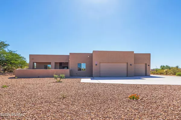 Green Valley, AZ 85614,1033 E Cave Canyon Place