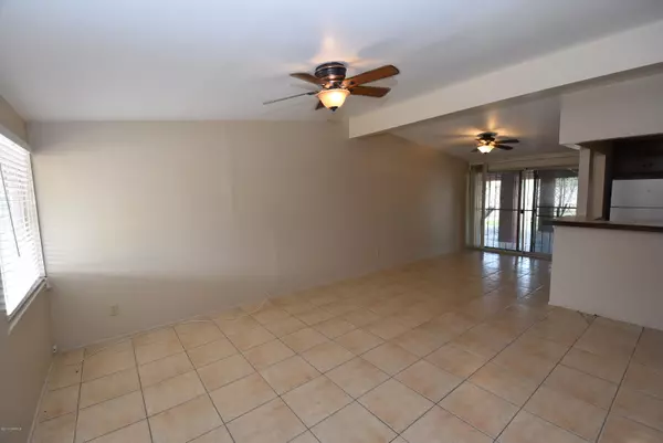 Tucson, AZ 85745,1228 W Estrada Place