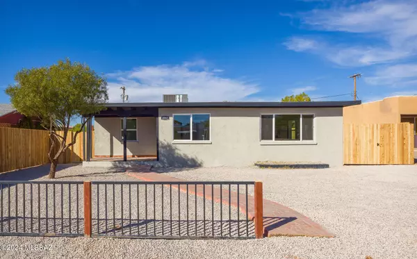 4041 E 1St Street, Tucson, AZ 85711