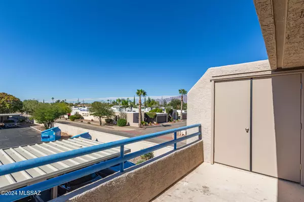 Tucson, AZ 85710,7952 E Colette Circle #166