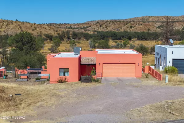 6 Lacey Court, Nogales, AZ 85621